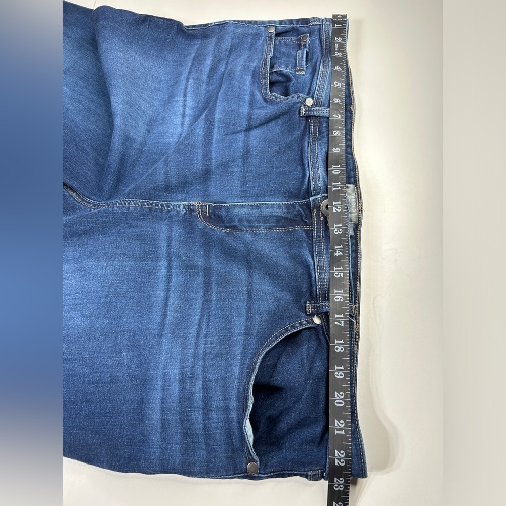 Torrid Crop Skinny Super Soft Mid-Rise Jean size 26 - Picture 11 of 14